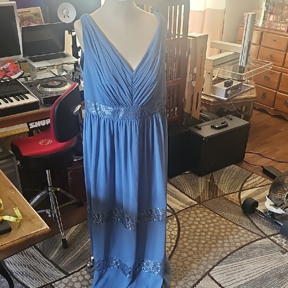 Blue Sleeveless V-Neck Wrap Gown for Weddings